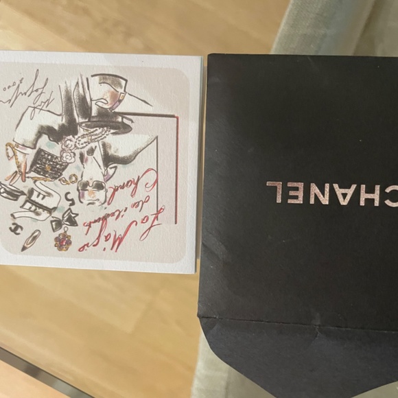 Chanel - Large Vintage Mademoiselle  Camera Bag - Picture 6 of 13